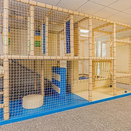 Апартаменти Vacationclub - Port 115